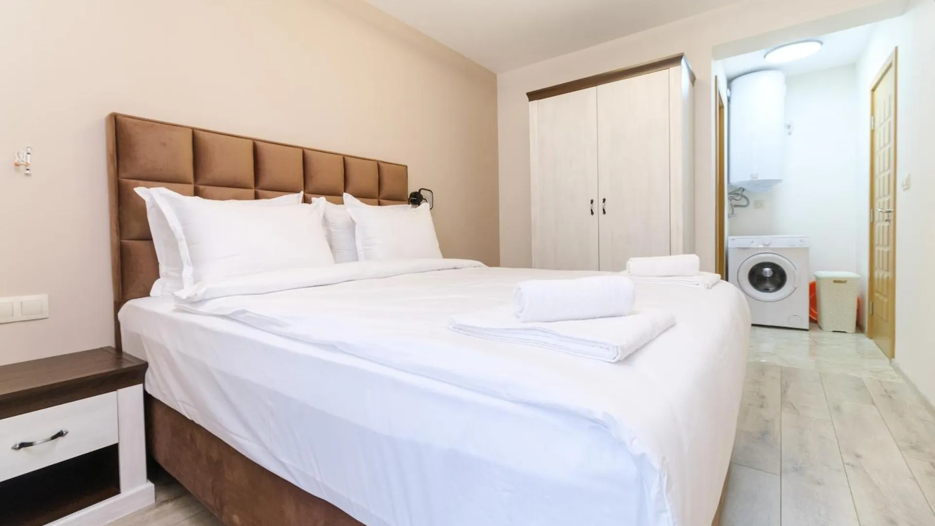 Ldv 13 Apartments Free Private Parking Пловдив Болгария