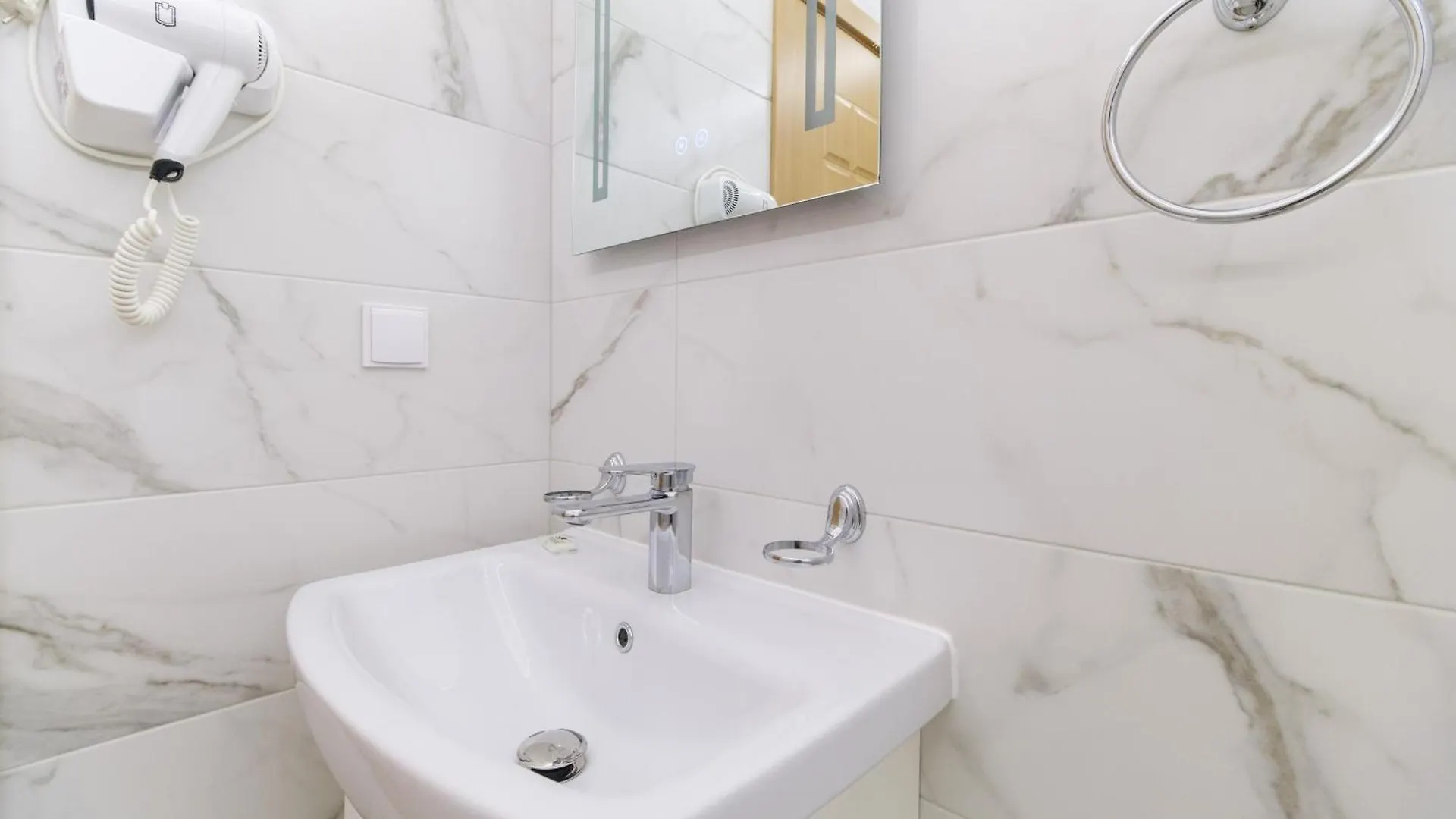 Ldv 13 Apartments Free Private Parking Пловдив