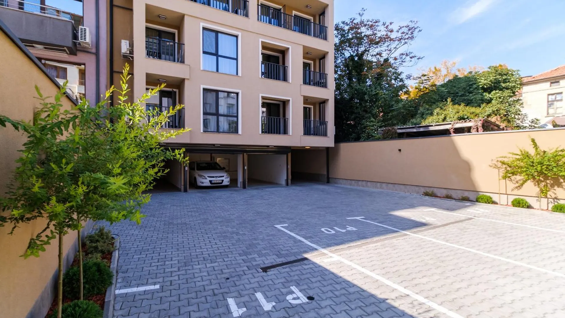 Ldv 13 Apartments Free Private Parking Пловдив